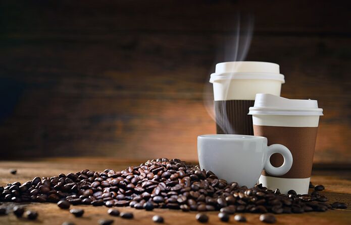 Kaffee als verbotenes Produkt bei Einnahme von Vitamin für Potenz